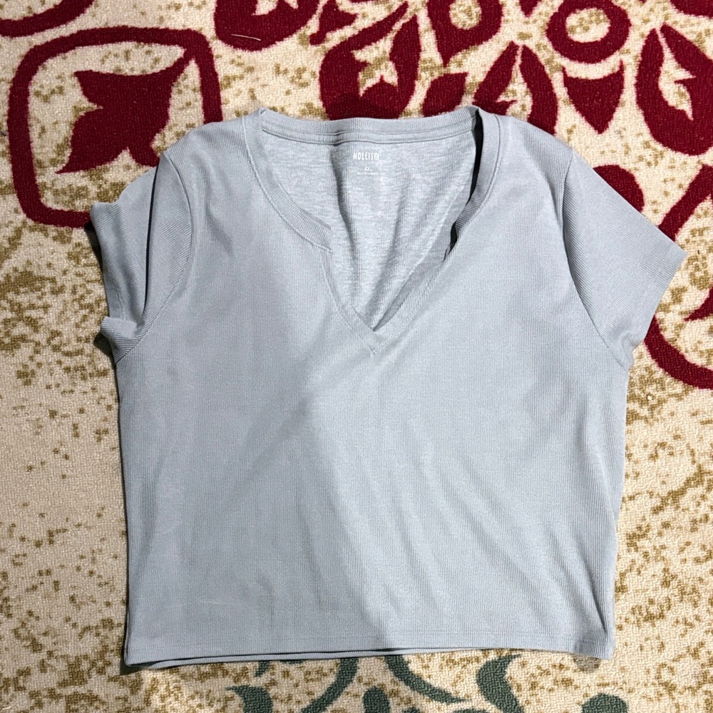 Women’s Light Gray V-Neck Short Sleeve Top Hollister